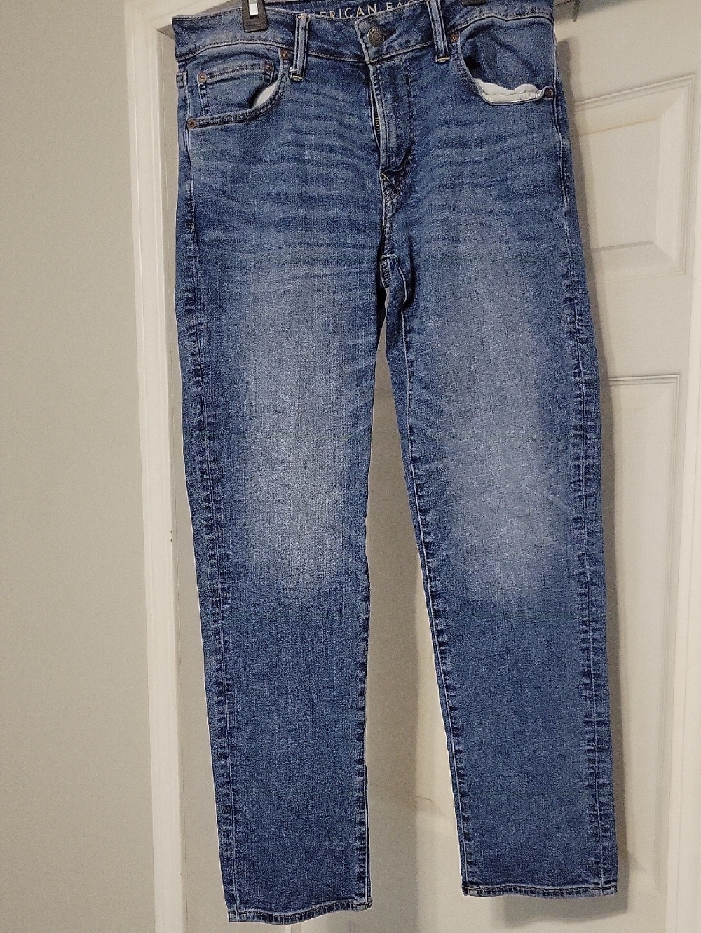 Men's American Eagle Mid Wash Straight Jeans